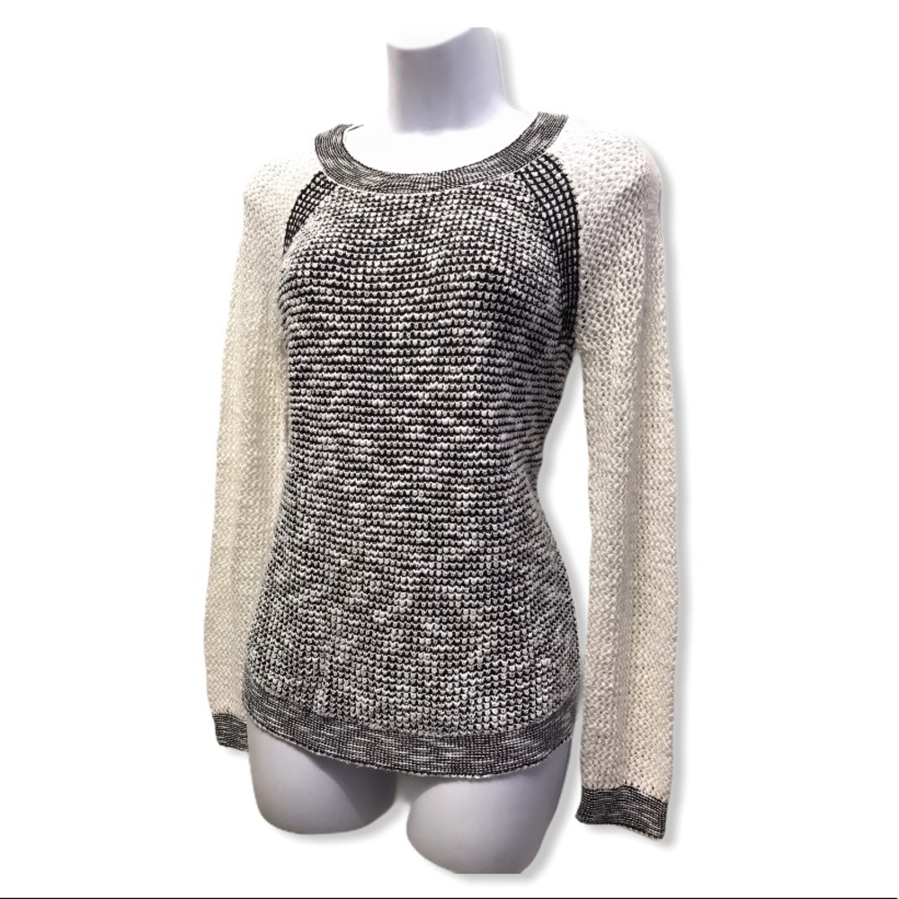A.N.A. | Gray & White Knit Lightweight Sweater